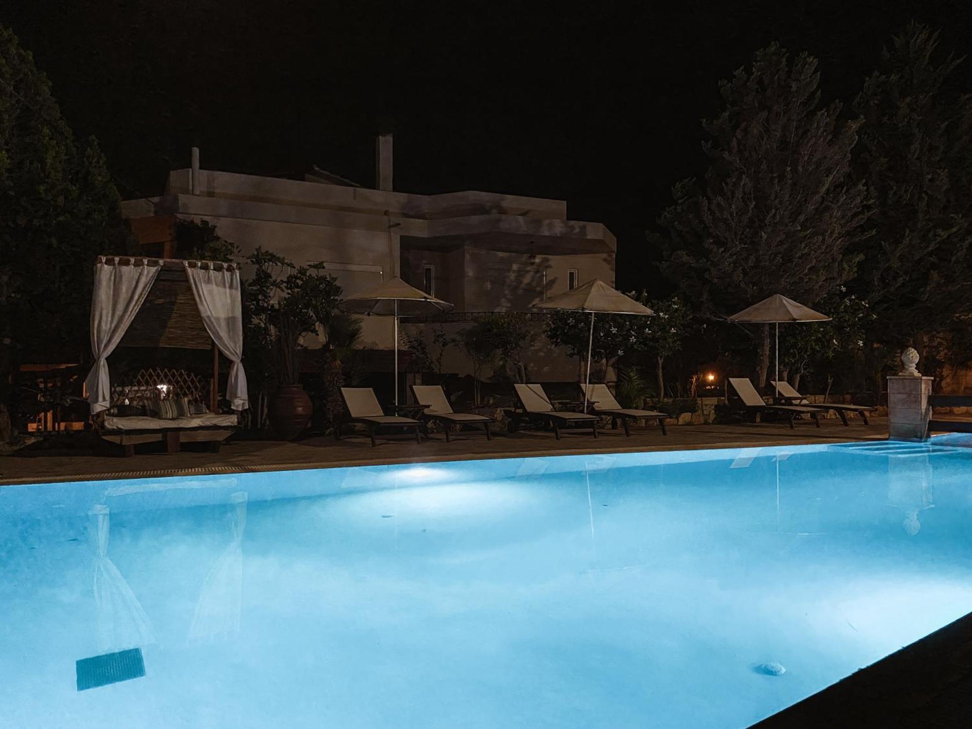 Theonia Villas Pefki Exteriör bild